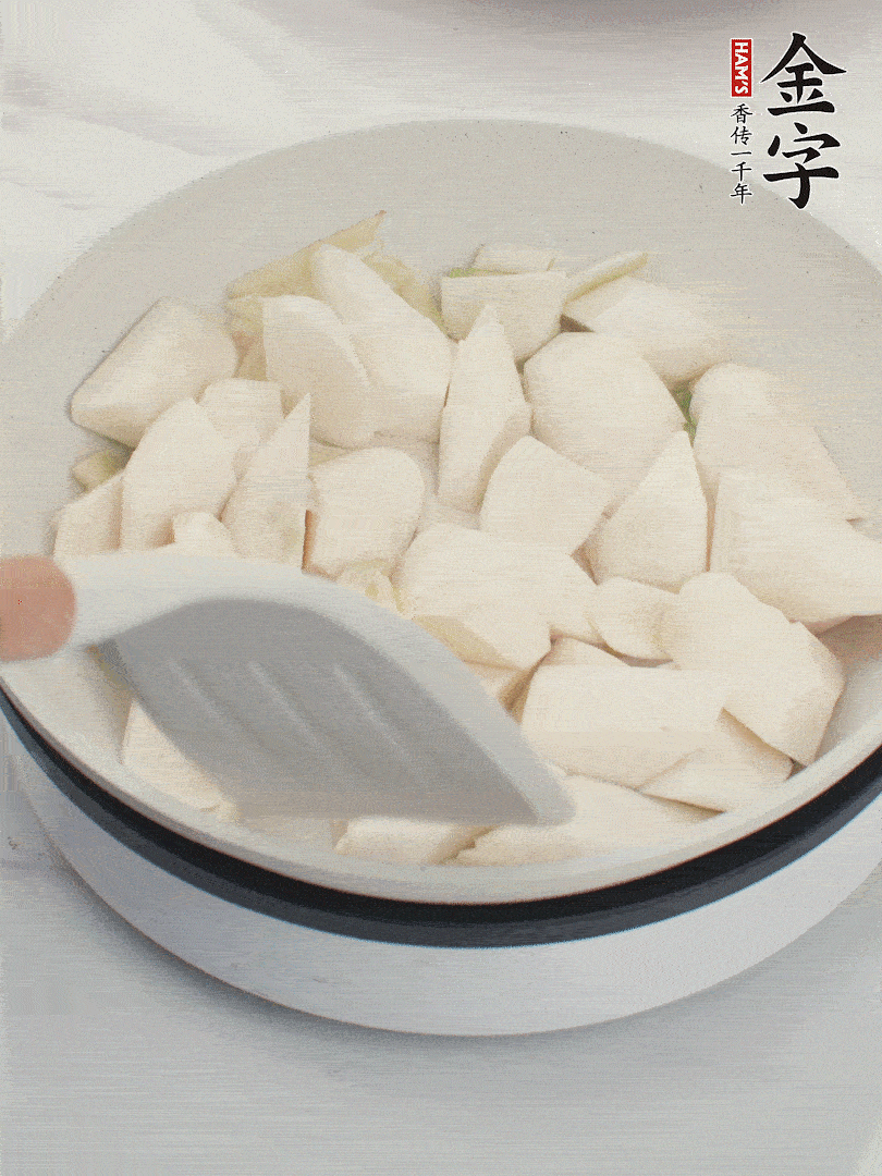 加茭白煸炒。